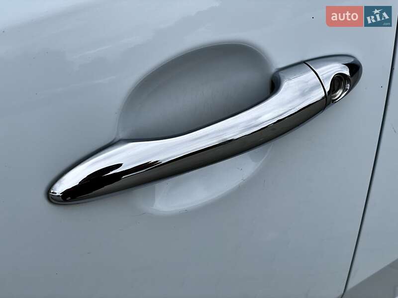 Позашляховик / Кросовер Kia Sportage 2012 в Ковелі