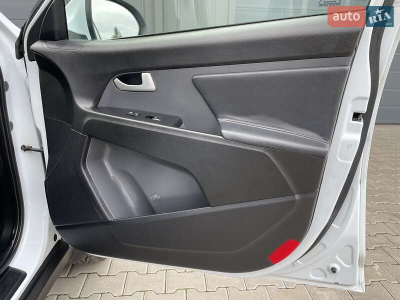 Позашляховик / Кросовер Kia Sportage 2012 в Ковелі