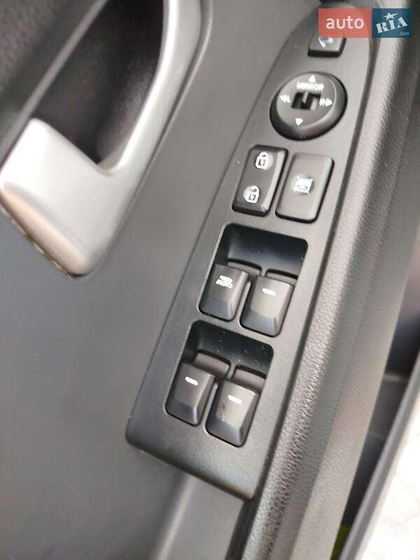 Позашляховик / Кросовер Kia Sportage 2011 в Луцьку фото 24 Позашляховик / Кросовер Kia Sportage 2011 в Луцьку