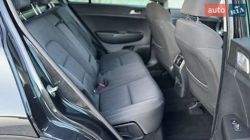 Внедорожник / Кроссовер Kia Sportage 2017 в Виннице фото 42 Внедорожник / Кроссовер Kia Sportage 2017 в Виннице