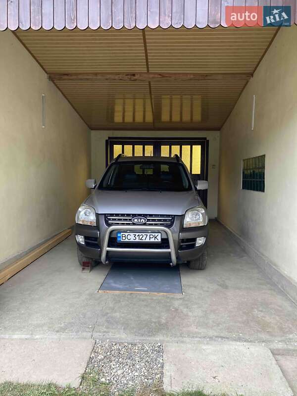 – Kia Спортейдж 2004 року в Україні купити Kia Sportage