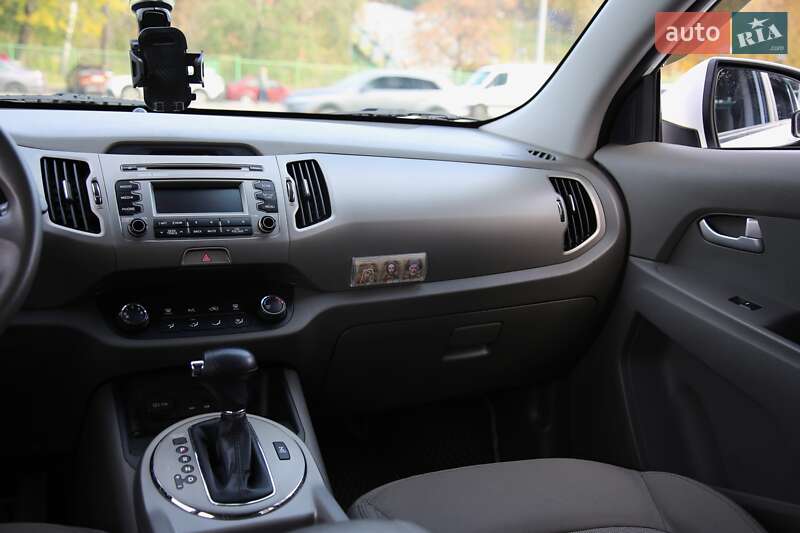 Внедорожник / Кроссовер Kia Sportage 2014 в Харькове