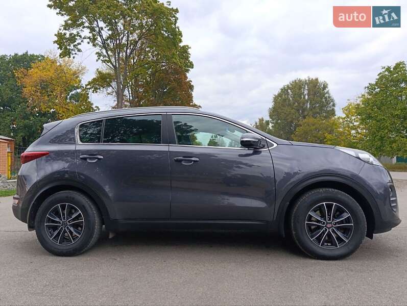 Внедорожник / Кроссовер Kia Sportage 2017 в Краснограде фото 2 Внедорожник / Кроссовер Kia Sportage 2017 в Краснограде