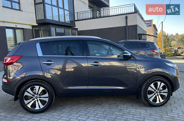Позашляховик / Кросовер Kia Sportage 2010 в 