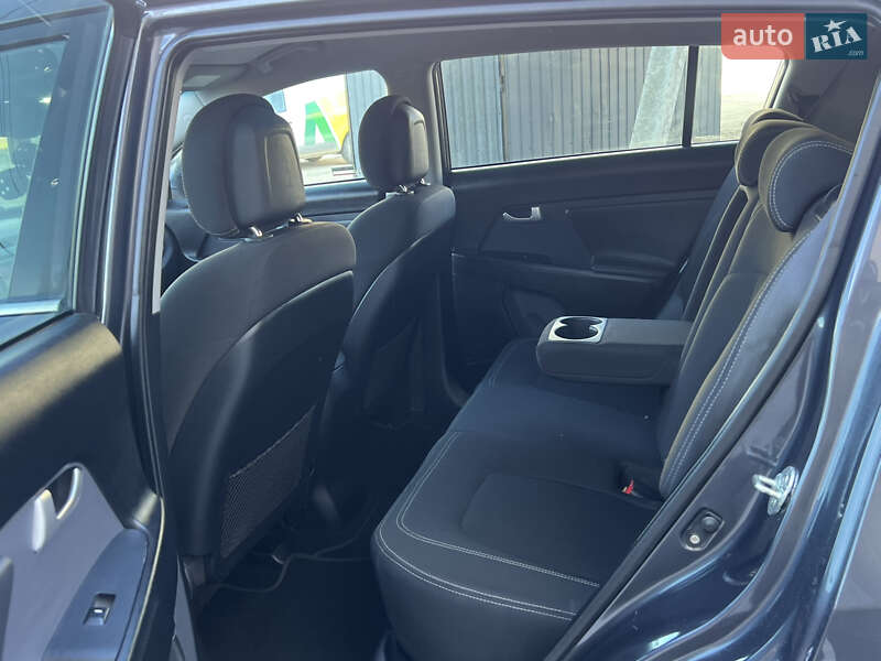 Позашляховик / Кросовер Kia Sportage 2010 в Тернополі фото 39 Позашляховик / Кросовер Kia Sportage 2010 в Тернополі