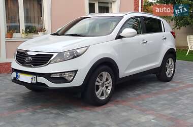 Внедорожник / Кроссовер Kia Sportage 2011 в Луцке