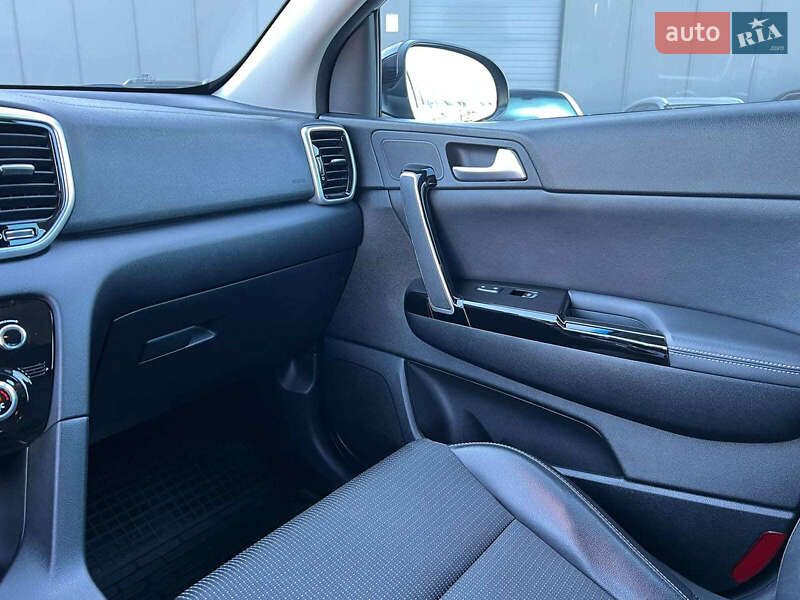 Внедорожник / Кроссовер Kia Sportage 2021 в Львове