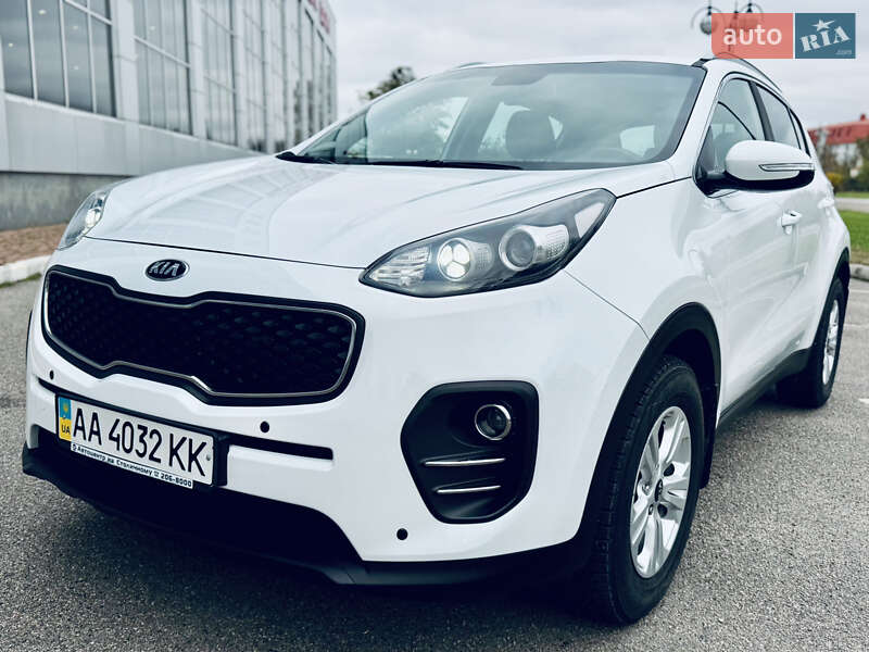 Внедорожник / Кроссовер Kia Sportage 2016 в Киеве