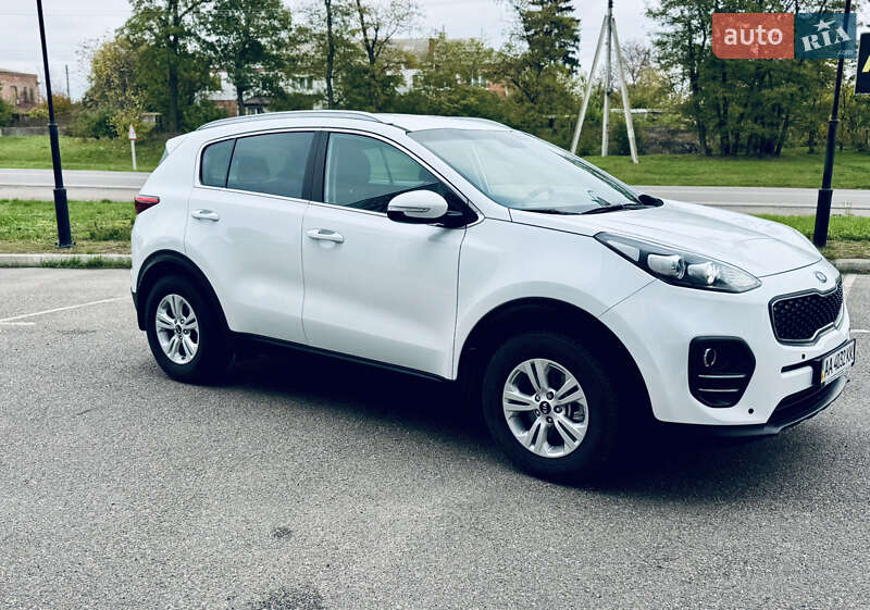 Внедорожник / Кроссовер Kia Sportage 2016 в Киеве