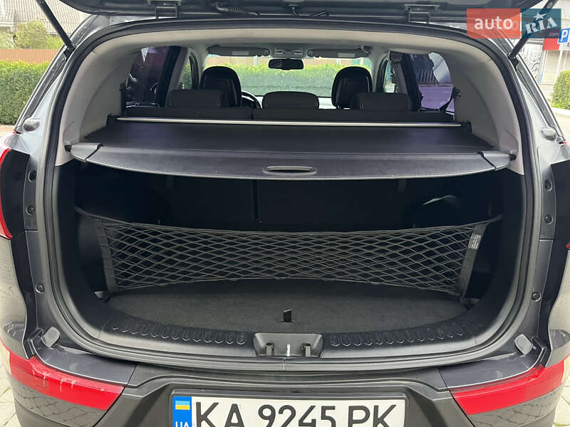 Внедорожник / Кроссовер Kia Sportage 2013 в Могилев-Подольске фото 43 Внедорожник / Кроссовер Kia Sportage 2013 в Могилев-Подольске