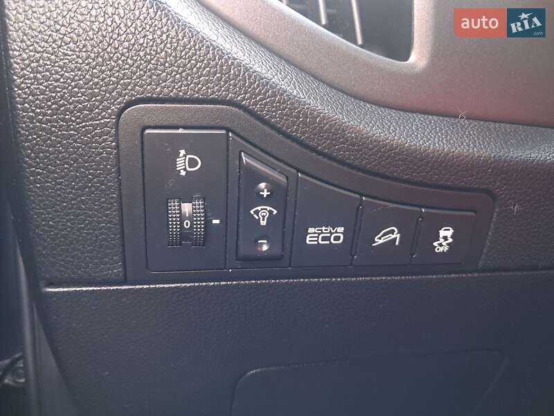 Внедорожник / Кроссовер Kia Sportage 2013 в Могилев-Подольске фото 66 Внедорожник / Кроссовер Kia Sportage 2013 в Могилев-Подольске