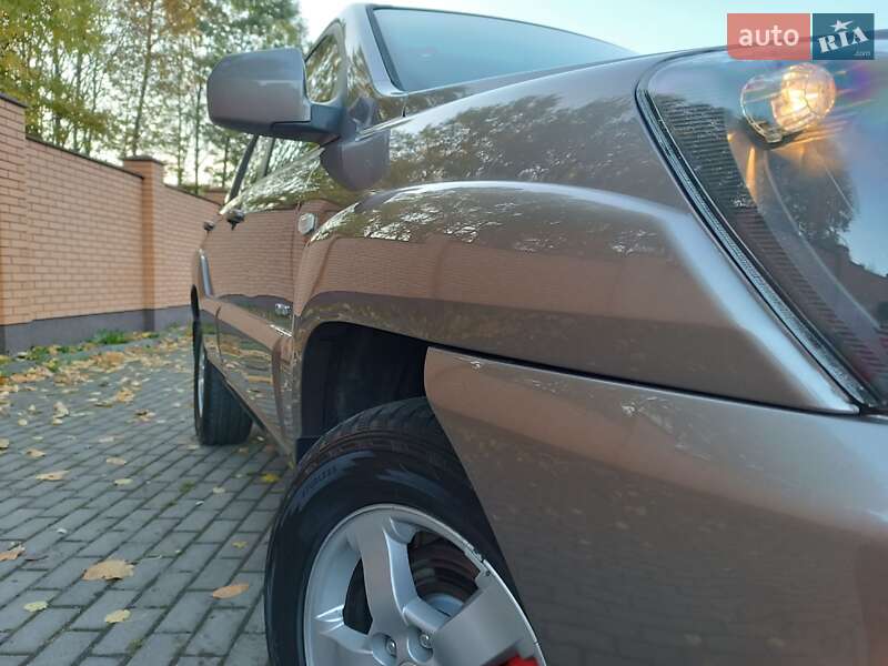 Внедорожник / Кроссовер Kia Sportage 2008 в Красилове