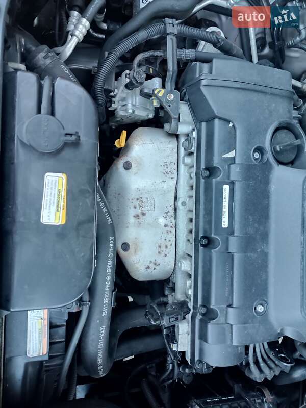 Внедорожник / Кроссовер Kia Sportage 2008 в Красилове