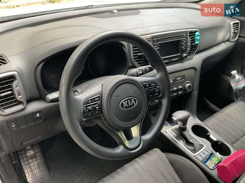 Внедорожник / Кроссовер Kia Sportage 2016 в Киеве фото 7 Внедорожник / Кроссовер Kia Sportage 2016 в Киеве