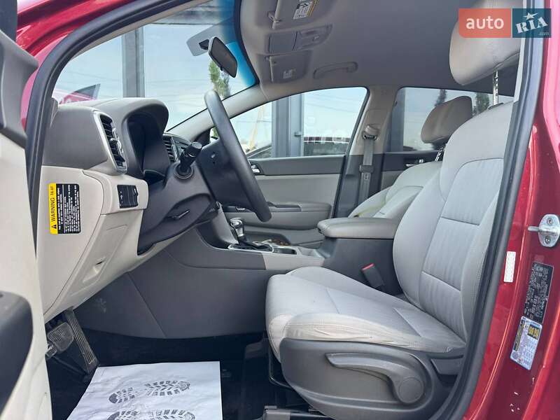 Позашляховик / Кросовер Kia Sportage 2016 в Луцьку