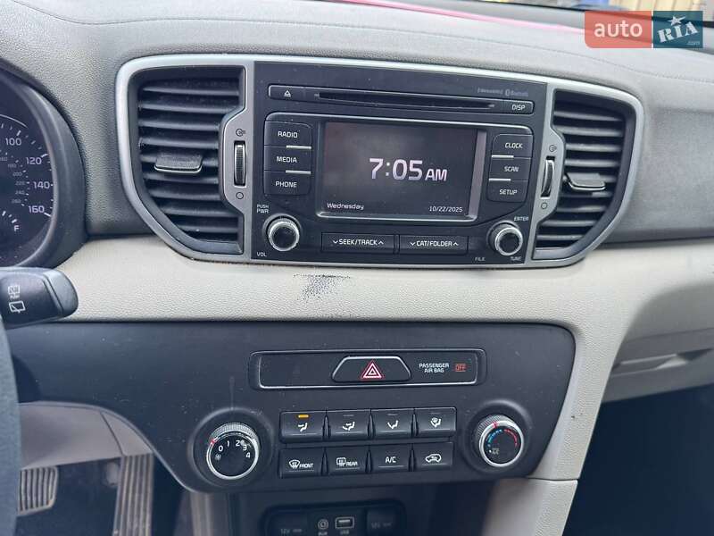 Позашляховик / Кросовер Kia Sportage 2016 в Луцьку