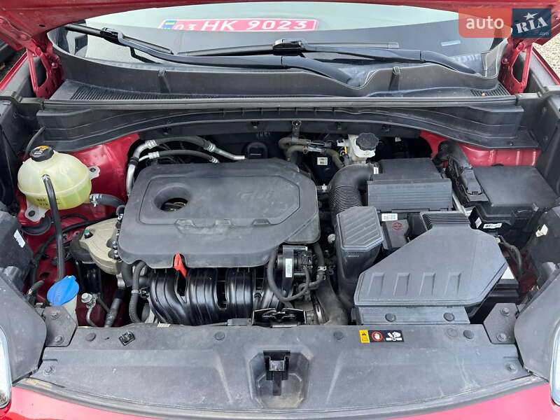 Позашляховик / Кросовер Kia Sportage 2016 в Луцьку