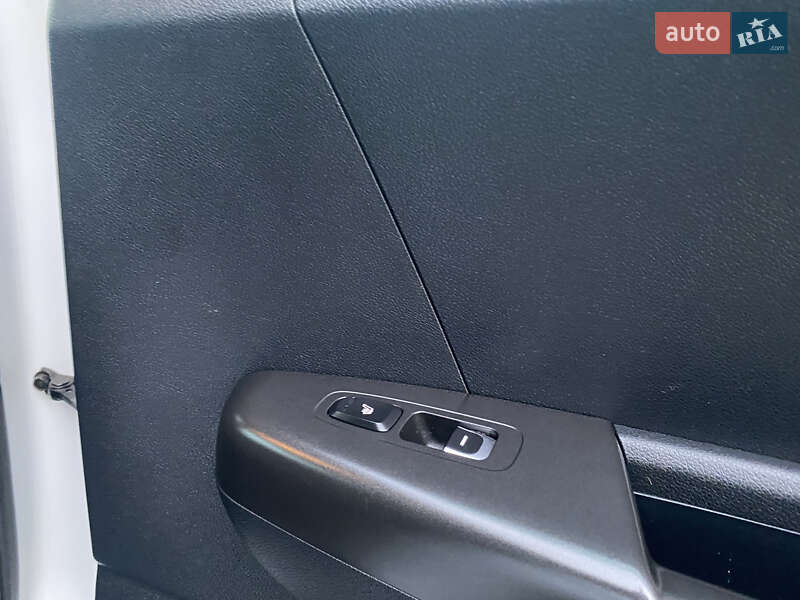 Позашляховик / Кросовер Kia Sportage 2016 в Львові фото 81 Позашляховик / Кросовер Kia Sportage 2016 в Львові