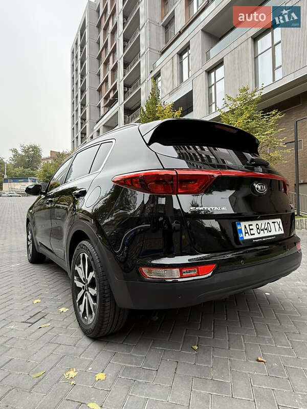 Позашляховик / Кросовер Kia Sportage 2016 в Дніпрі фото 7 Позашляховик / Кросовер Kia Sportage 2016 в Дніпрі