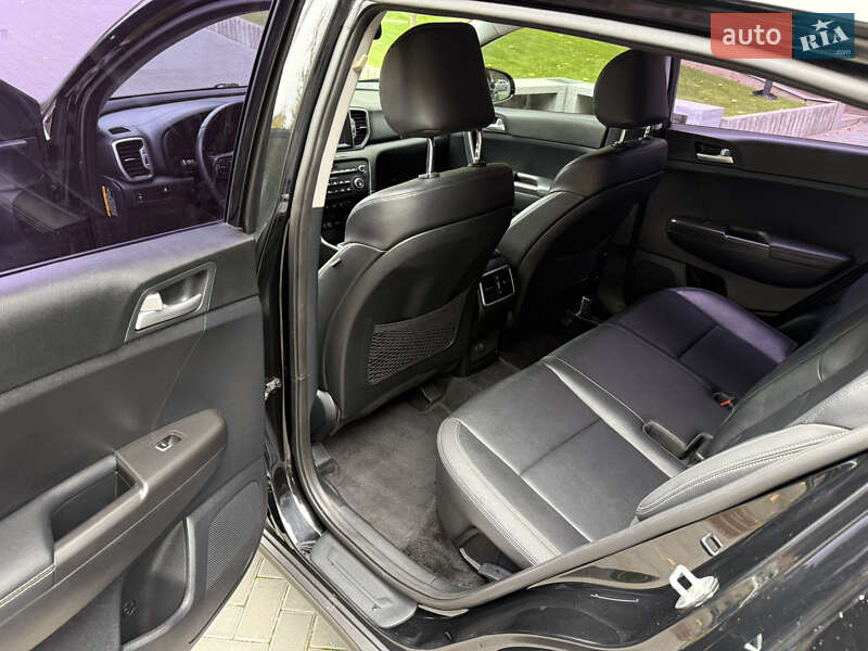 Позашляховик / Кросовер Kia Sportage 2016 в Дніпрі фото 20 Позашляховик / Кросовер Kia Sportage 2016 в Дніпрі