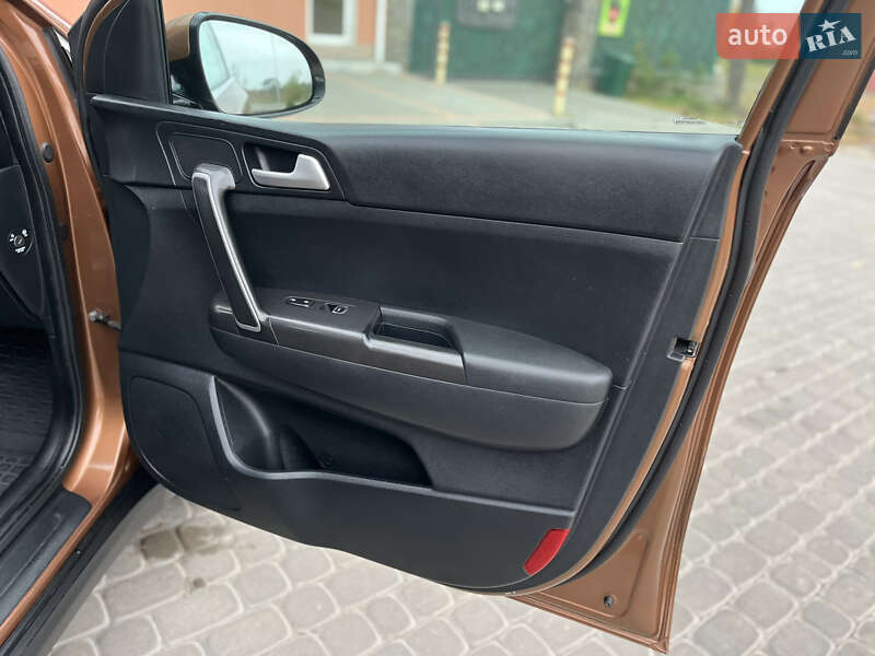 Внедорожник / Кроссовер Kia Sportage 2016 в Виннице фото 28 Внедорожник / Кроссовер Kia Sportage 2016 в Виннице