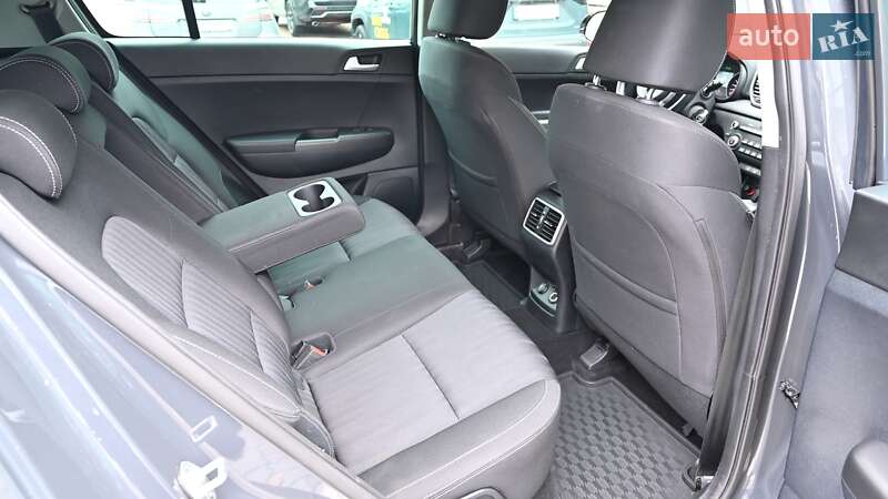 Внедорожник / Кроссовер Kia Sportage 2019 в Киеве фото 7 Внедорожник / Кроссовер Kia Sportage 2019 в Киеве