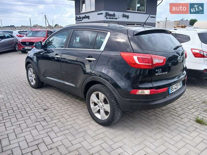 Позашляховик / Кросовер Kia Sportage 2011 в Тернополі
