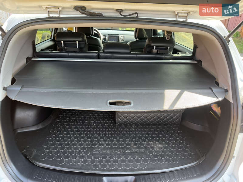 Позашляховик / Кросовер Kia Sportage 2013 в Харкові