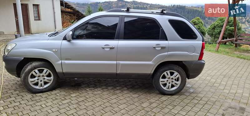 Внедорожник / Кроссовер Kia Sportage 2006 в Славском