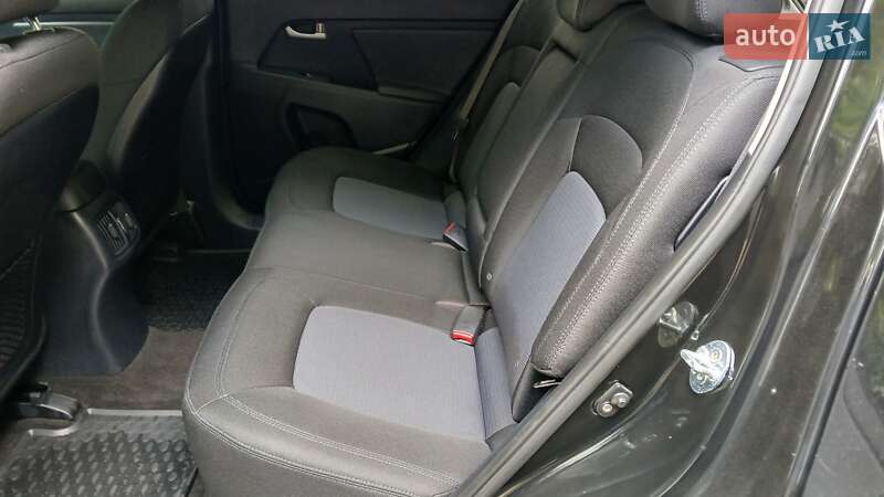 Позашляховик / Кросовер Kia Sportage 2014 в Харкові