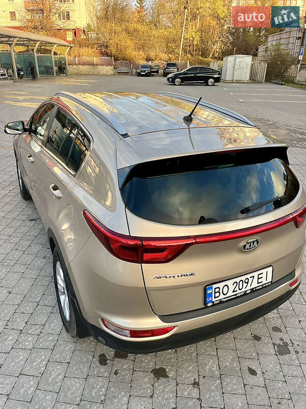 Позашляховик / Кросовер Kia Sportage 2016 в Тернополі фото 20 Позашляховик / Кросовер Kia Sportage 2016 в Тернополі
