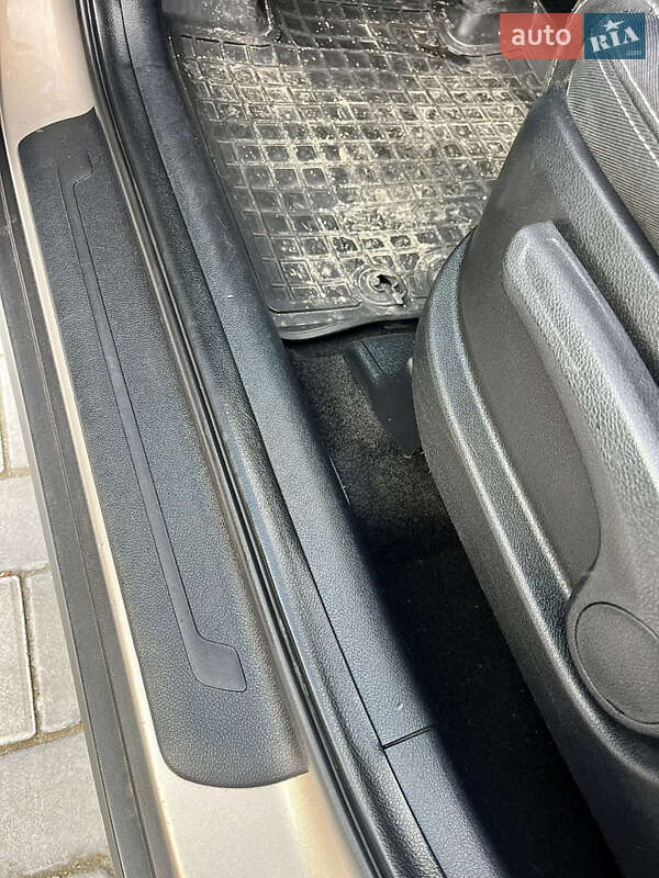 Позашляховик / Кросовер Kia Sportage 2016 в Тернополі фото 44 Позашляховик / Кросовер Kia Sportage 2016 в Тернополі