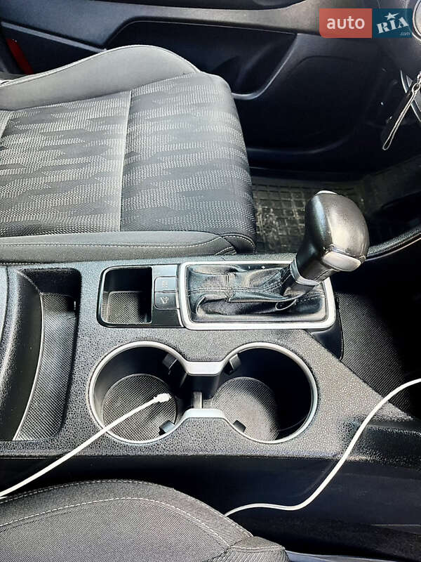 Позашляховик / Кросовер Kia Sportage 2016 в Тернополі фото 60 Позашляховик / Кросовер Kia Sportage 2016 в Тернополі