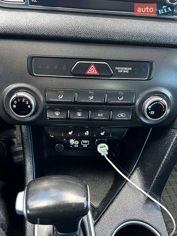 Позашляховик / Кросовер Kia Sportage 2016 в Тернополі фото 82 Позашляховик / Кросовер Kia Sportage 2016 в Тернополі