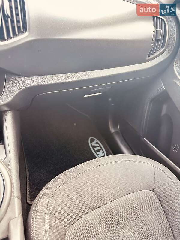 Внедорожник / Кроссовер Kia Sportage 2013 в Никополе