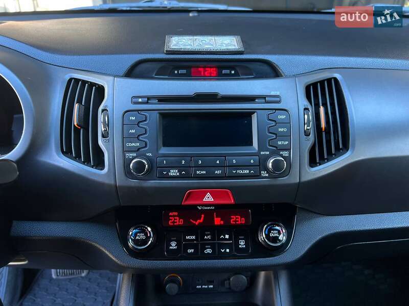 Позашляховик / Кросовер Kia Sportage 2011 в Одесі