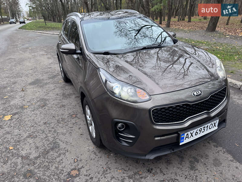 Позашляховик / Кросовер Kia Sportage 2016 в Харкові