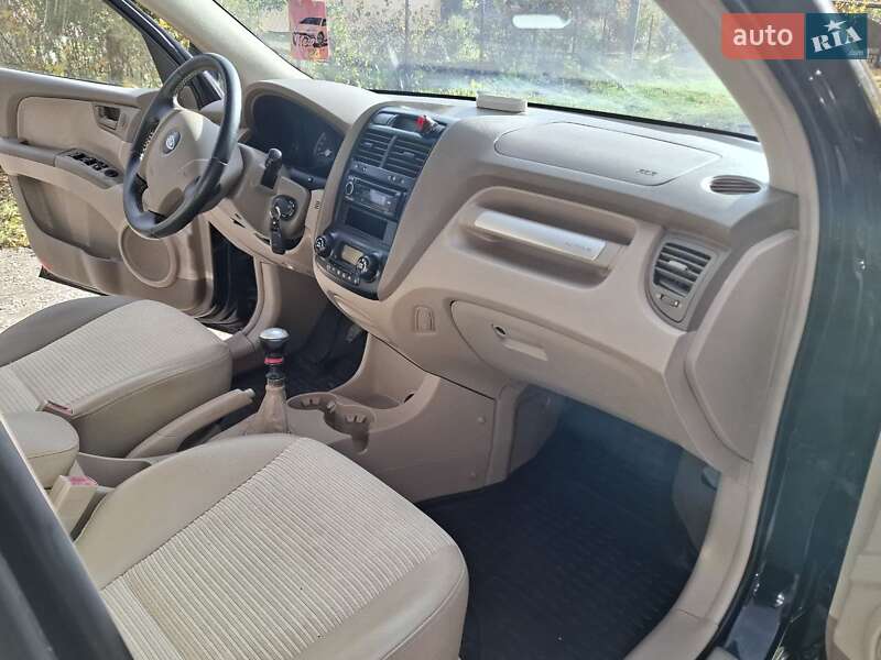 Внедорожник / Кроссовер Kia Sportage 2006 в Ровно