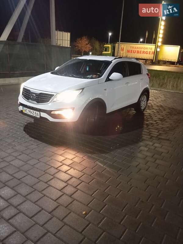 Внедорожник / Кроссовер Kia Sportage 2010 в Рожище