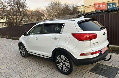 Позашляховик / Кросовер Kia Sportage 2015 в Львові