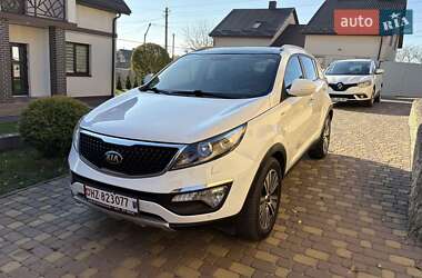 Внедорожник / Кроссовер Kia Sportage 2015 в Ровно