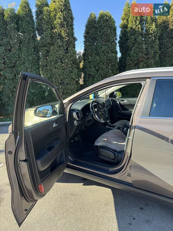 Позашляховик / Кросовер Kia Sportage 2020 в Тернополі фото 11 Позашляховик / Кросовер Kia Sportage 2020 в Тернополі