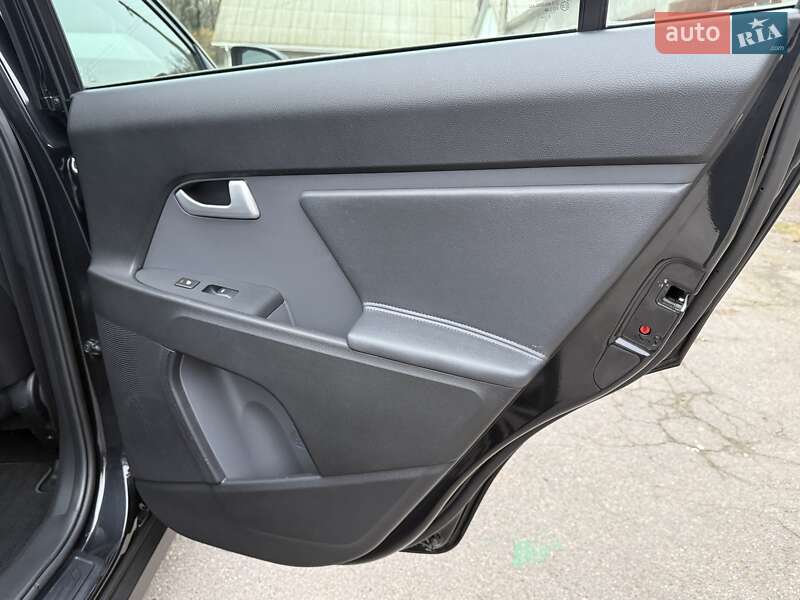 Внедорожник / Кроссовер Kia Sportage 2015 в Гнивани фото 26 Внедорожник / Кроссовер Kia Sportage 2015 в Гнивани