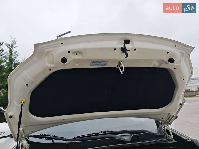 Внедорожник / Кроссовер Kia Sportage 2015 в Могилев-Подольске