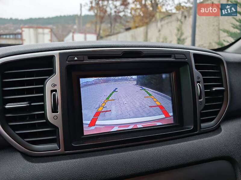 Внедорожник / Кроссовер Kia Sportage 2015 в Могилев-Подольске