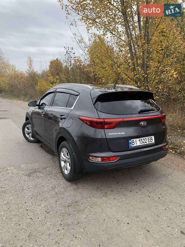 Внедорожник / Кроссовер Kia Sportage 2016 в Полтаве