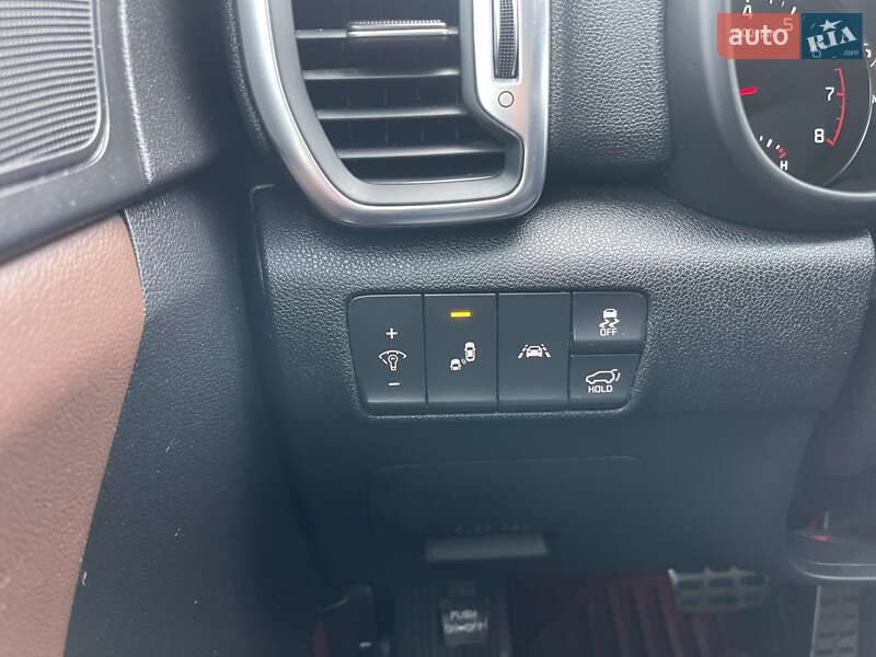 Внедорожник / Кроссовер Kia Sportage 2016 в Киеве