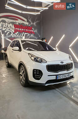 Позашляховик / Кросовер Kia Sportage 2016 в Тернополі
