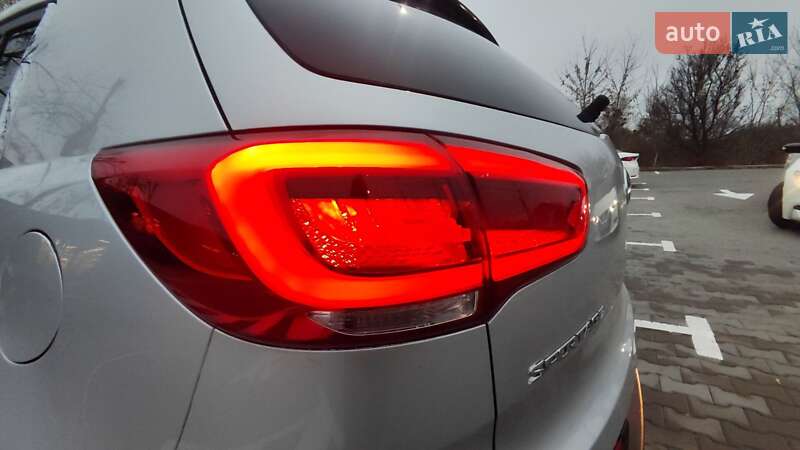 Внедорожник / Кроссовер Kia Sportage 2015 в Киеве
