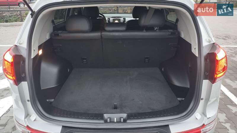 Внедорожник / Кроссовер Kia Sportage 2015 в Киеве